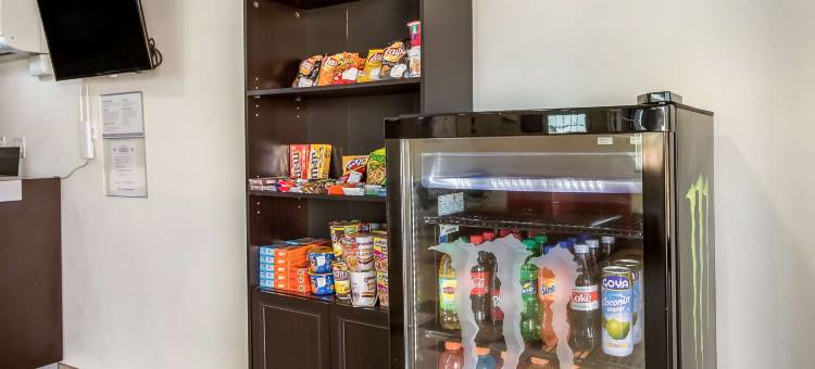 亨兹维尔6号公寓酒店(Studio 6 Huntsville, TX)图片