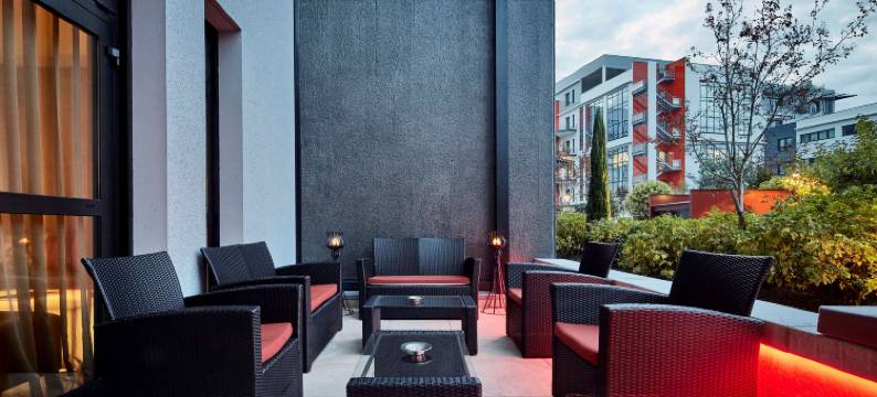 里昂东圣普列斯特欧洲博览吉利亚德尊贵(Kyriad Prestige Lyon Est - Saint Priest Eurexpo Hotel and Spa)图片