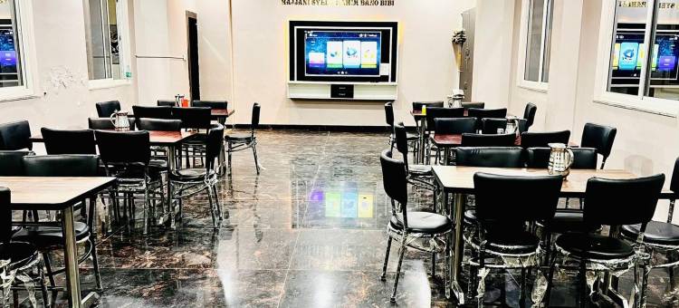 Hotel Kaaynat Mahal 25 Mtrs from Dargah图片