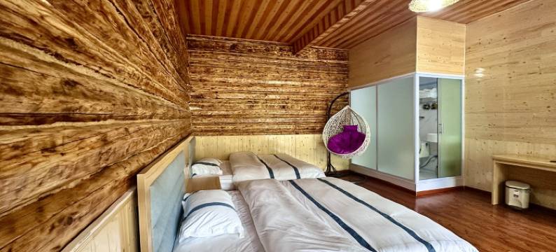 雪山阁客栈(东环线1号分店)图片