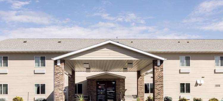 昆特品质酒店及套房沃特敦近草原湖冰场(Quality Inn & Suites Watertown Near Prairie Lakes Ice Arena)图片