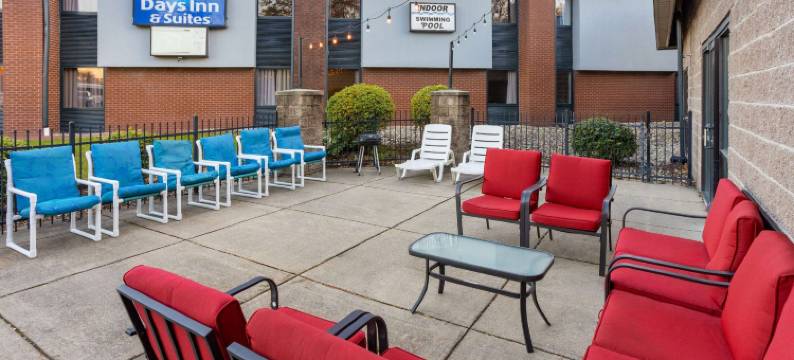 西北印第安纳波利斯戴斯套房酒店(Days Inn & Suites by Wyndham Northwest Indianapolis)图片