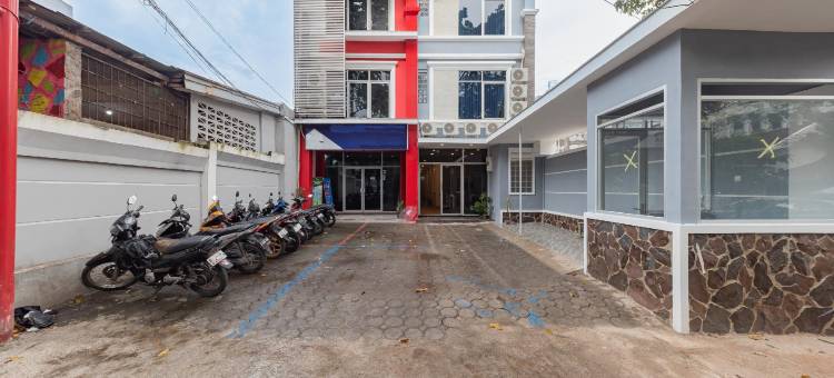 RedDoorz Plus @ Bagusrangin Street 2图片