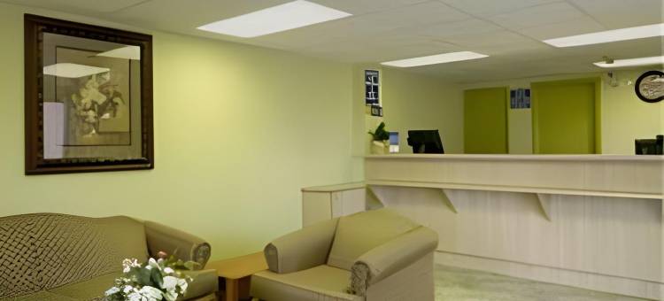 斯普林菲尔德44号州际公路戴斯套房酒店(Days Inn & Suites by Wyndham Springfield on I-44)图片