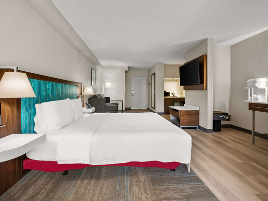 韦斯顿罗德岱堡希尔顿欢朋酒店