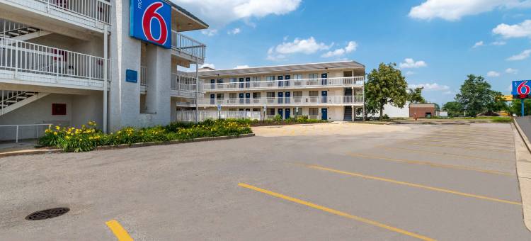 芝加哥西北 - 罗林梅多斯6号汽车旅馆(Motel 6 Rolling Meadows, IL - Chicago Northwest)图片
