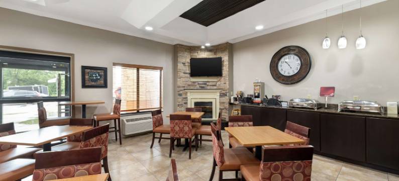 艾伯特利I-90/I-35贝斯特韦斯特优质酒店(Best Western Plus Albert Lea I-90/I-35 Hotel)图片