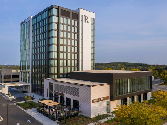 西密尔沃基万丽酒店