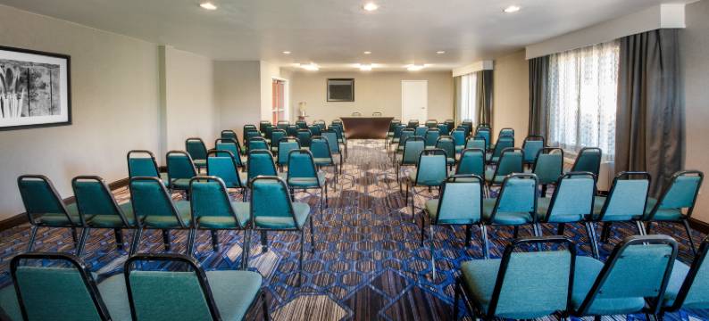 凤凰城北机场欢朋酒店(Hampton Inn Phoenix-Airport North)图片