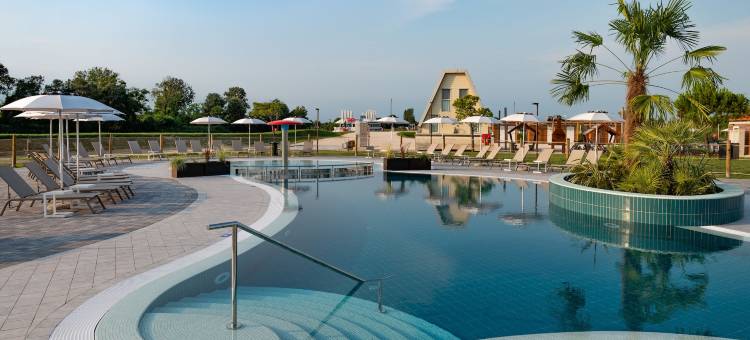 海滨阿苏拉度假村(Marina Azzurra Resort)图片