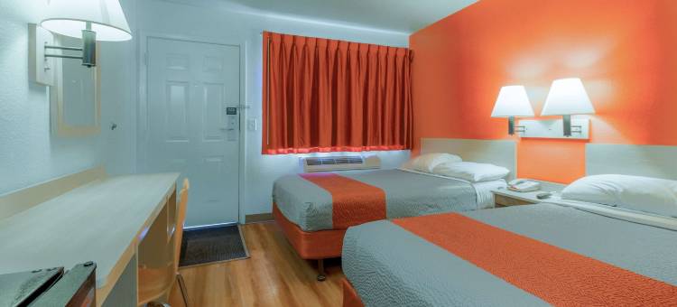 凯尔索圣海伦斯火山6号汽车旅馆(Motel 6 Kelso, WA - Mt. St. Helens)图片