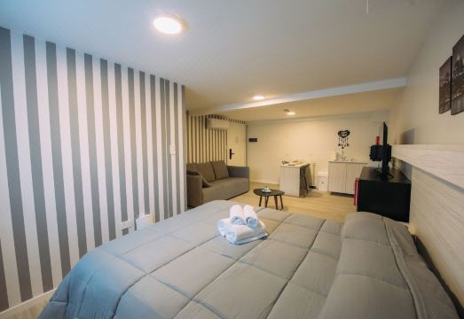 Maison Work & Travel 7 - Palermo Hotel Overview