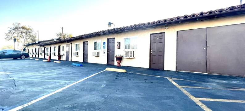 超级客栈(Super Inn)图片