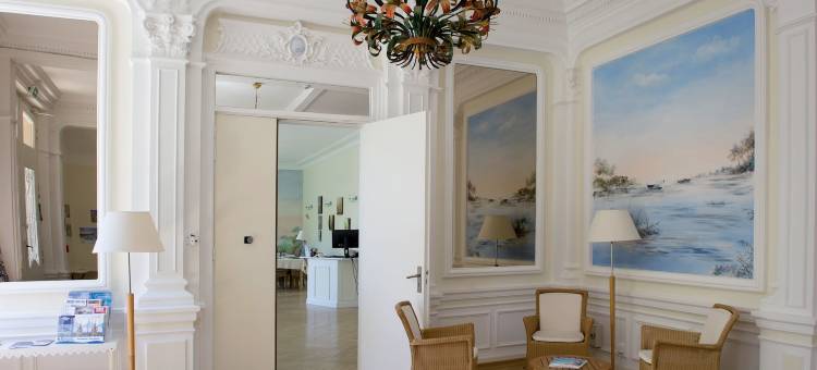 住宅观光蓝色假日别墅雷吉娜酒店(Résidence de Tourisme Vacances Bleues Villa Regina)图片