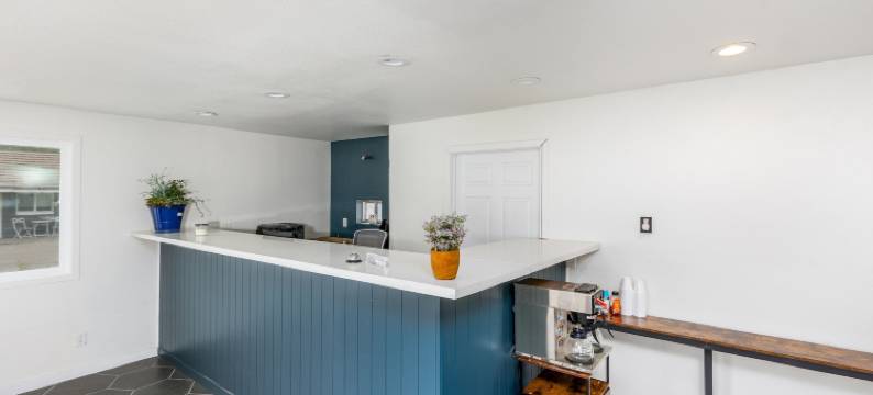 矿车汽车旅馆(Minecart Motor Lodge)图片