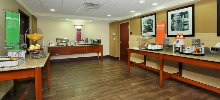 麦迪逊维尔希尔顿欢朋旅馆&套房酒店(Hampton Inn & Suites Madisonville)图片