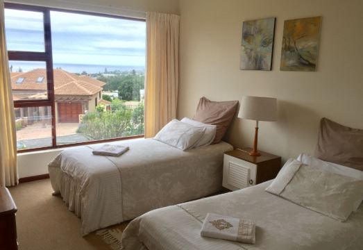 Hermanus Heights Villa Hotel Overview