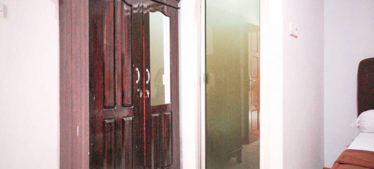 红多兹酒店-近巨港广场购物中心2号(RedDoorz Near Palembang Square Mall 2)图片