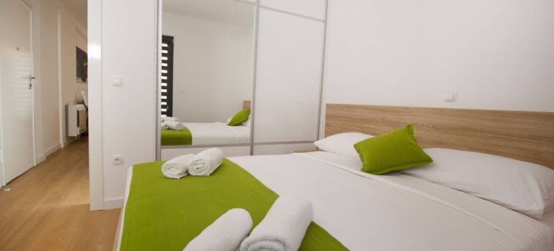 马卡尔斯卡观光公寓酒店(Makarska Touristik Apartments)图片