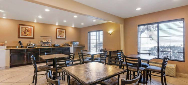 沙漠贝斯特韦斯特酒店(Best Western Desert Inn)图片