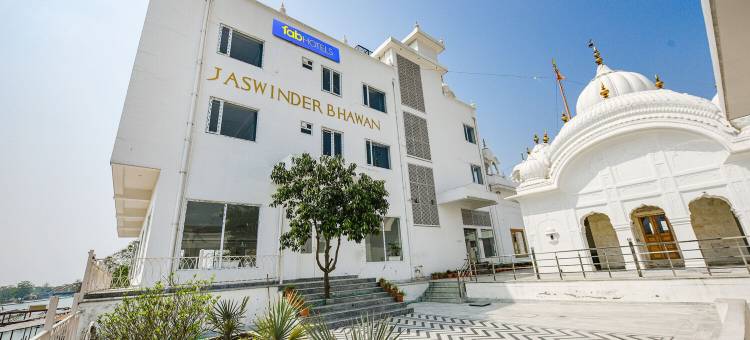 Fabhotel 贾斯温德宝旺(FabHotel Jaswinder Bhawan)图片