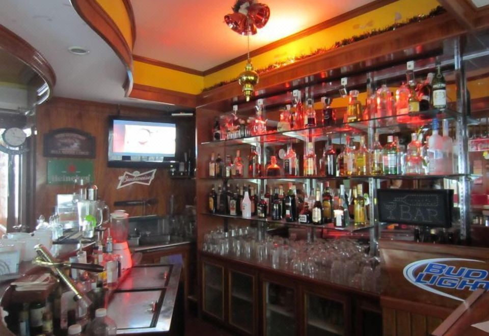 S & C Hotel Suites & Apartment Hotel Overview