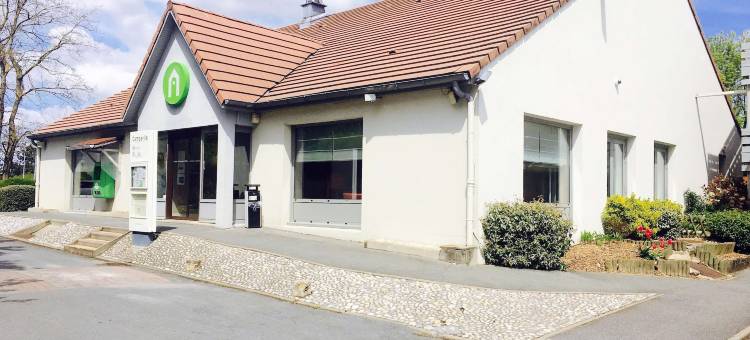 维勒局斯特库尔塔伯康铂酒店(Campanile Villejust - ZA Courtaboeuf)图片