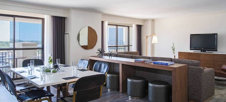 万丽罗利北山酒店(Renaissance Raleigh North Hills Hotel)图片
