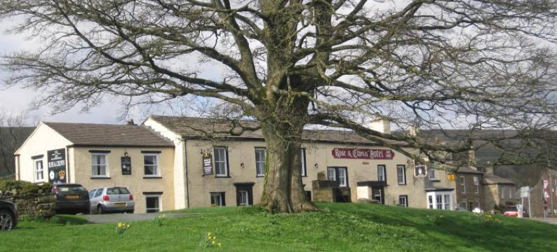 OYO 玫瑰与皇冠酒店(Rose & Crown Hotel)图片