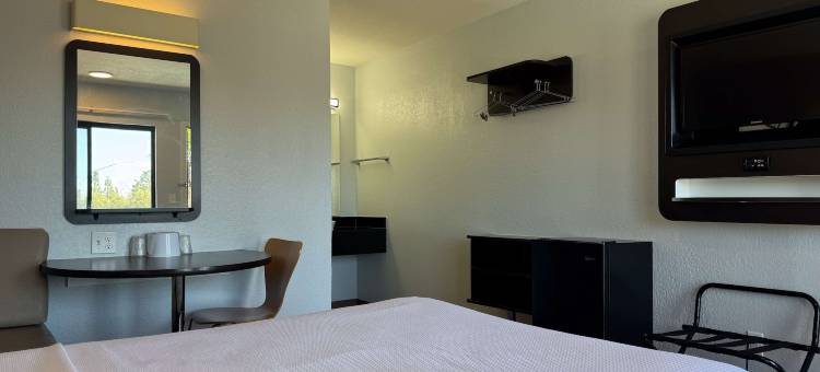 西米谷6号汽车旅馆(Motel 6 Simi Valley, CA)图片