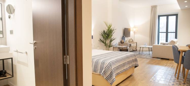 nQn公寓和套房塞维利亚(NQn Aparts & Suites Sevilla)图片