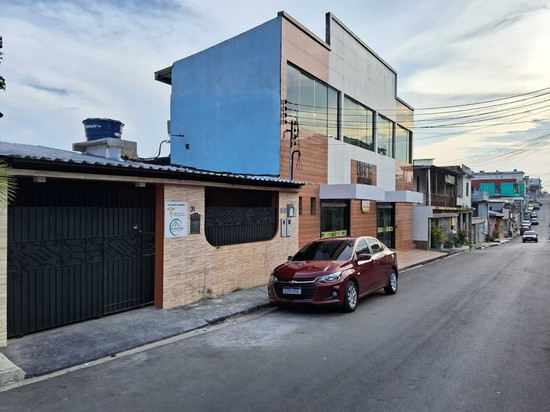 阿尔沃拉达套房酒店