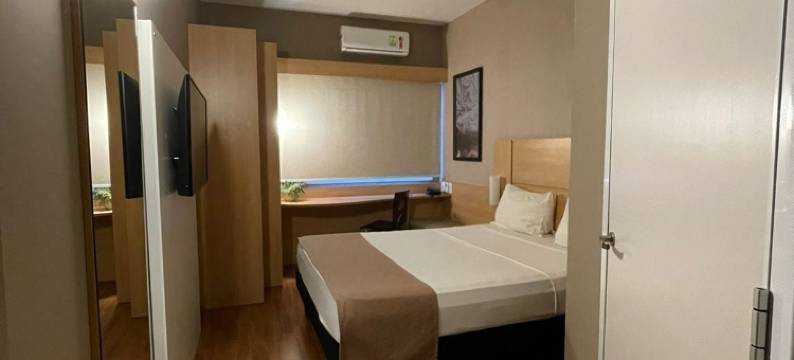 奥斯特广场酒店(Hotel Oeste Plaza)图片