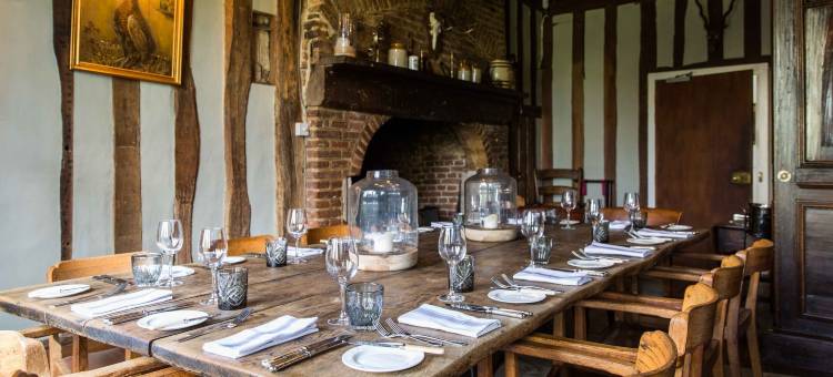 红包农舍(The Farmhouse at Redcoats)图片