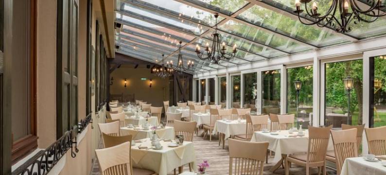 坦格尔明德施沃泽阿德勒酒店(Hotel Schwarzer Adler Tangermünde)图片