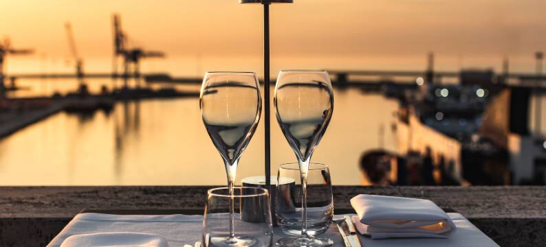 海港酒店(SeePort Hotel)图片