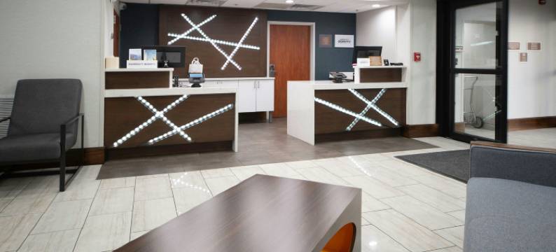 福朋喜来登费耶特维尔自由堡酒店(Four Points by Sheraton Fayetteville Fort Liberty)图片