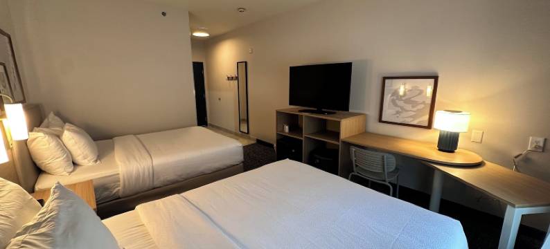 吉尔福Spark酒店(Spark by Hilton Guilford)图片