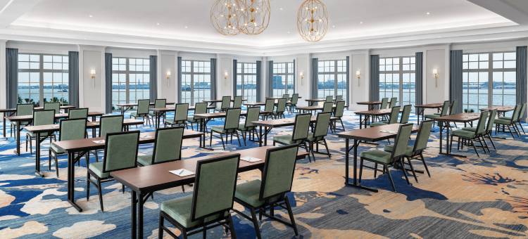 希尔顿查尔斯顿海港大使馆套房酒店山愉快(Embassy Suites by Hilton Charleston Harbor Mt. Pleasant)图片