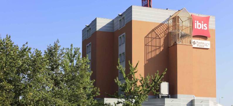 宜必思里昂罗纳河畔沙斯酒店(Ibis Lyon Sud Chasse-Sur-Rhône)图片