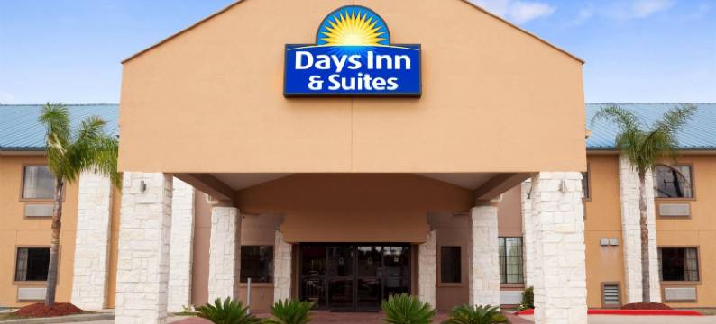 康罗北戴斯套房酒店(Days Inn & Suites by Wyndham Conroe North)图片