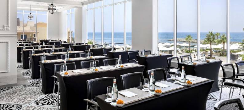 费尔蒙富查伊拉海滩度假酒店(Fairmont Fujairah Beach Resort)图片