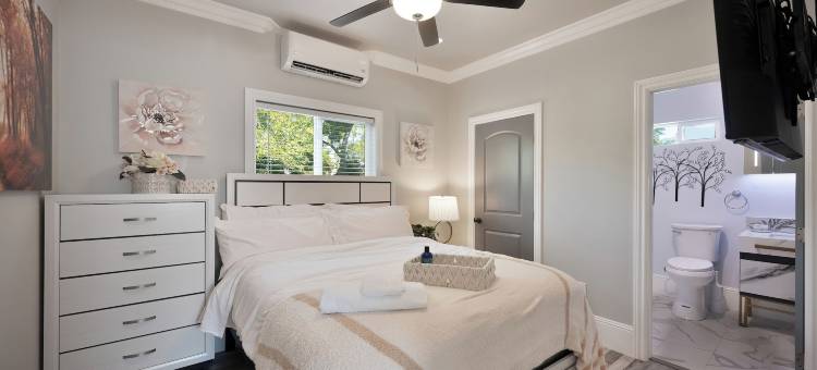 步行至加州大学戴维斯医学中心！带庭院的复式公寓(Walk to UC Davis Medical Center! Duplex w/ Patio)图片