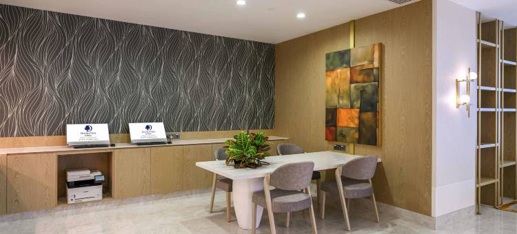 吉达安达卢斯购物中心酒店(DoubleTree by Hilton Jeddah Al Andalus Mall)图片