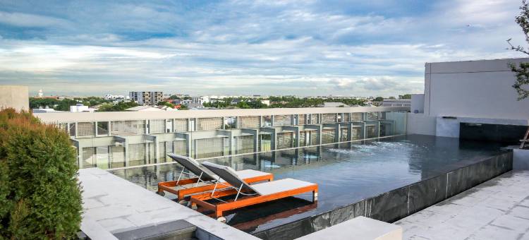 曼谷廊曼丽笙酒店(Radisson Hotel Don Mueang Bangkok)图片