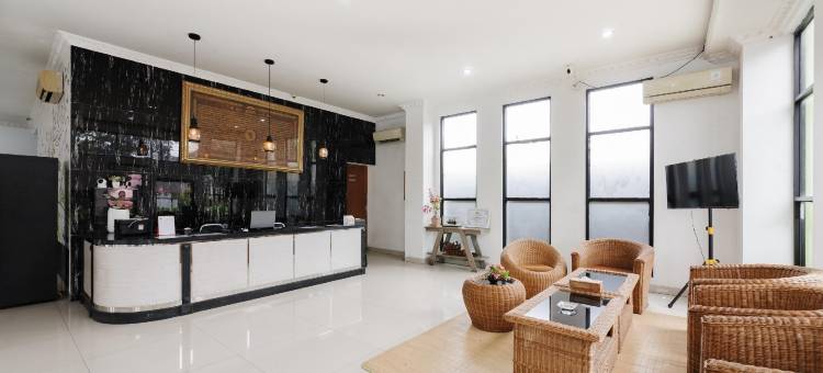 Urbanview Hotel Ratu Elok Syariah Banjarbaru by RedDoorz图片