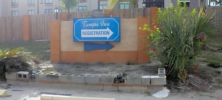 坦帕布什花园游乐场汽车旅馆(Tampa Inn Near Busch Gardens)图片
