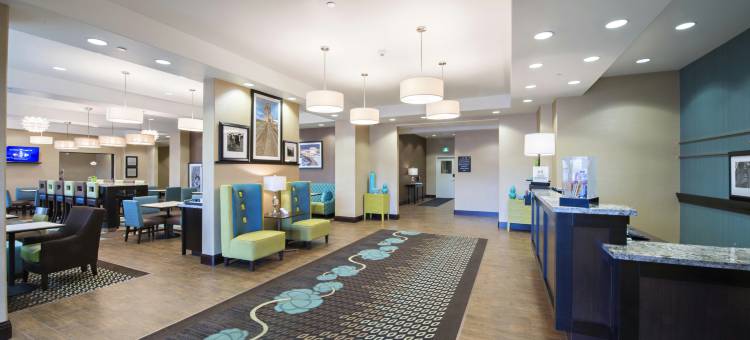 萨斯卡通南希尔顿欢朋酒店(Hampton Inn by Hilton Saskatoon South)图片