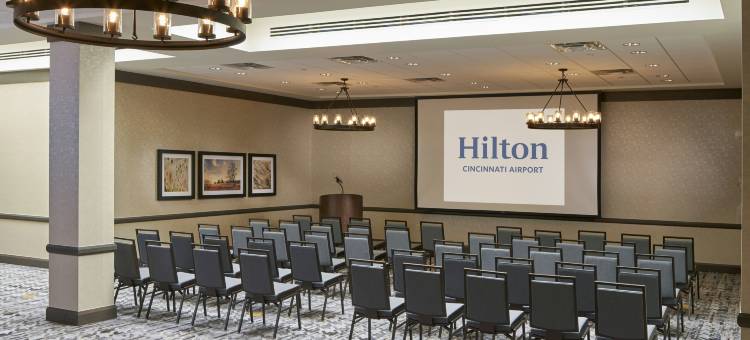 辛辛那提机场希尔顿酒店(Hilton Cincinnati Airport)图片