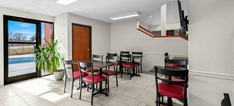 布兰森红屋顶酒店(Red Roof Inn Branson)图片